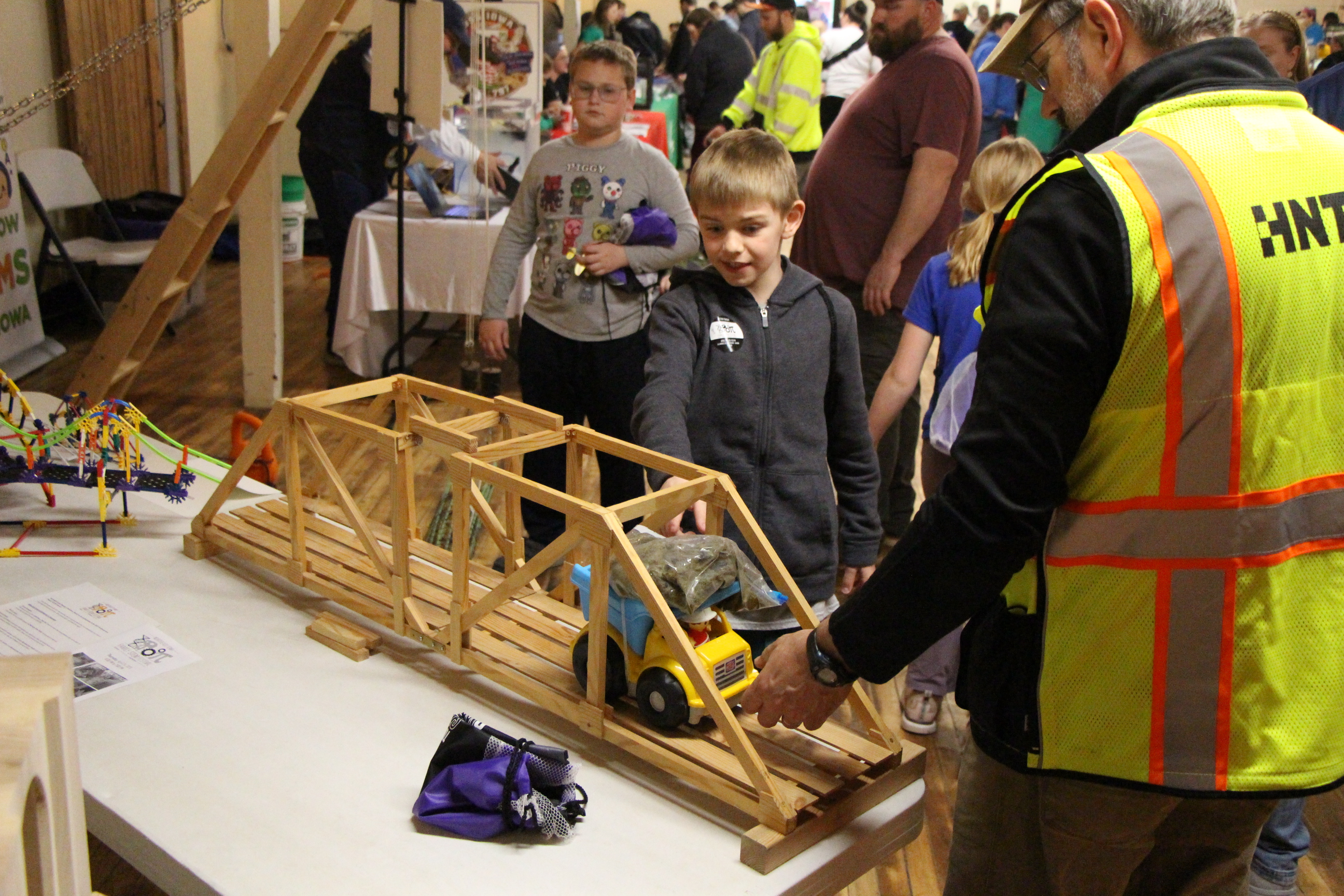 Exhibitor Image - Iowa DOT